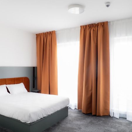 B&B Hotel Leszno 莱什诺 外观 照片