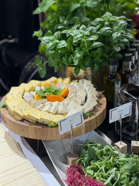 B&B Hotel Leszno 莱什诺 外观 照片