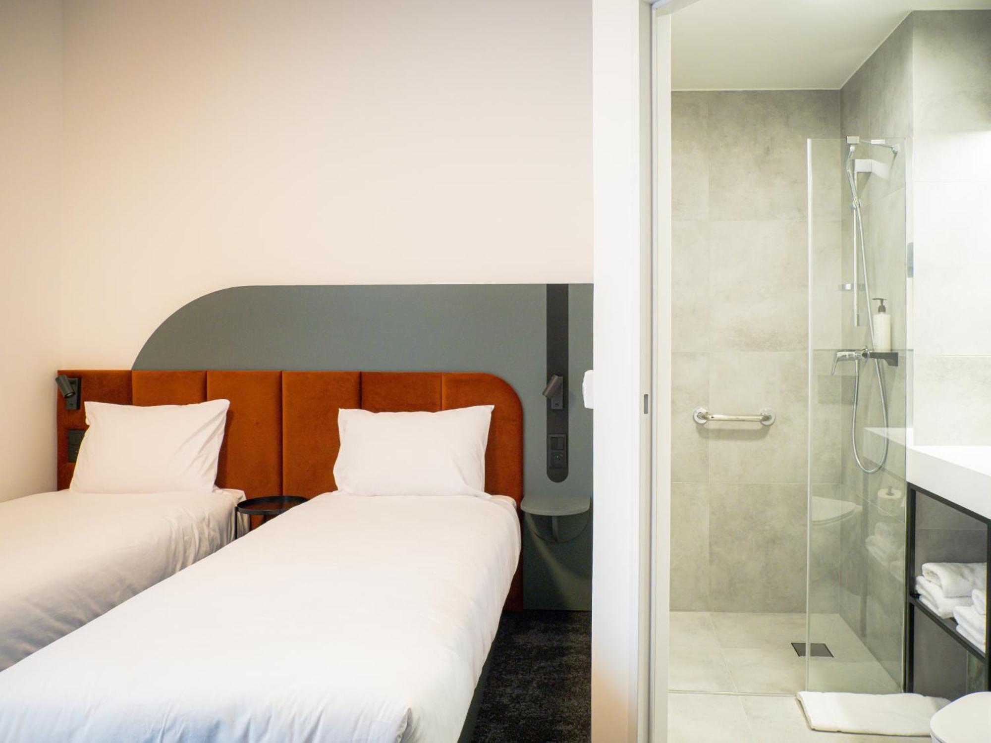 B&B Hotel Leszno 莱什诺 外观 照片