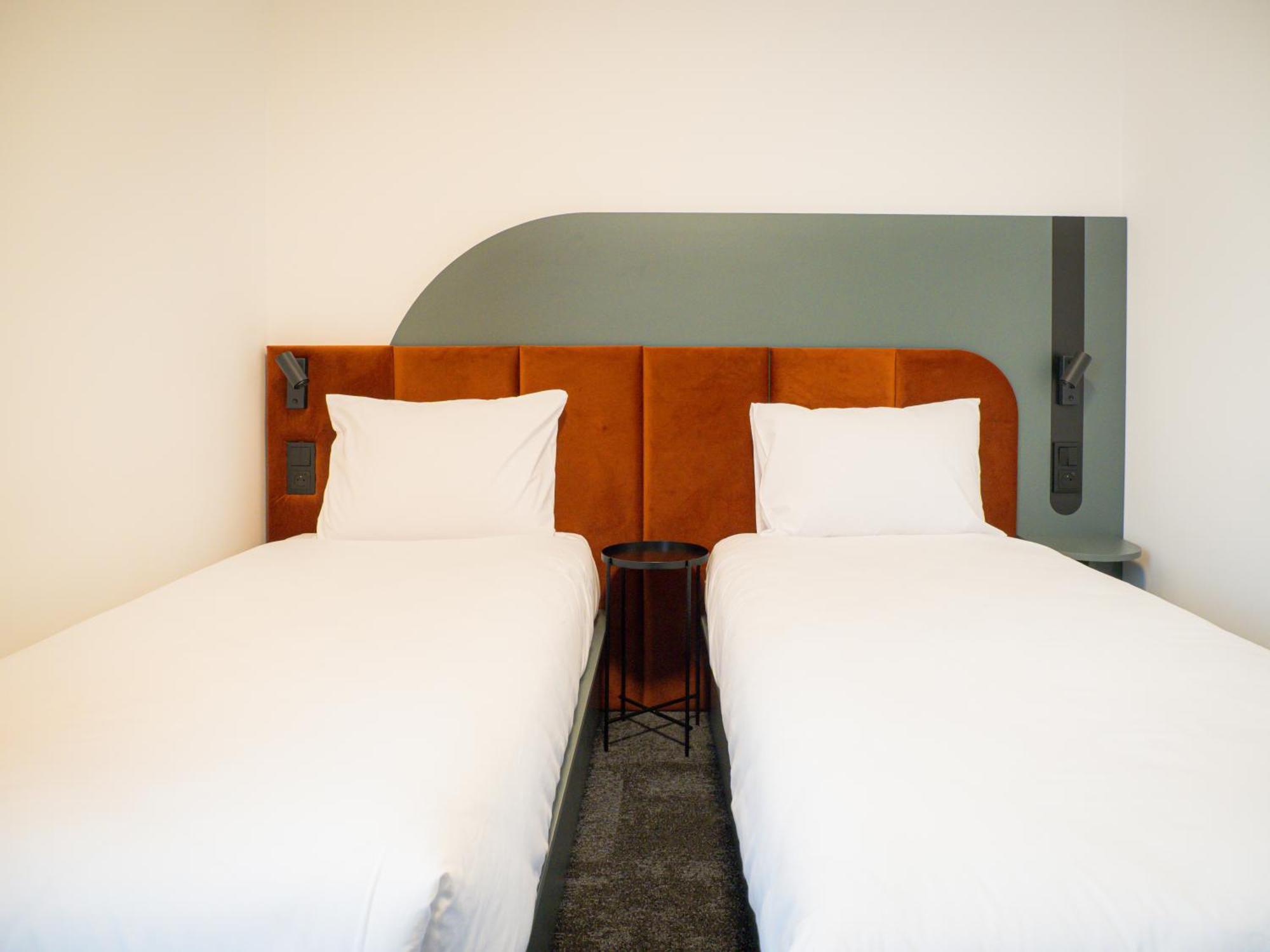 B&B Hotel Leszno 莱什诺 外观 照片