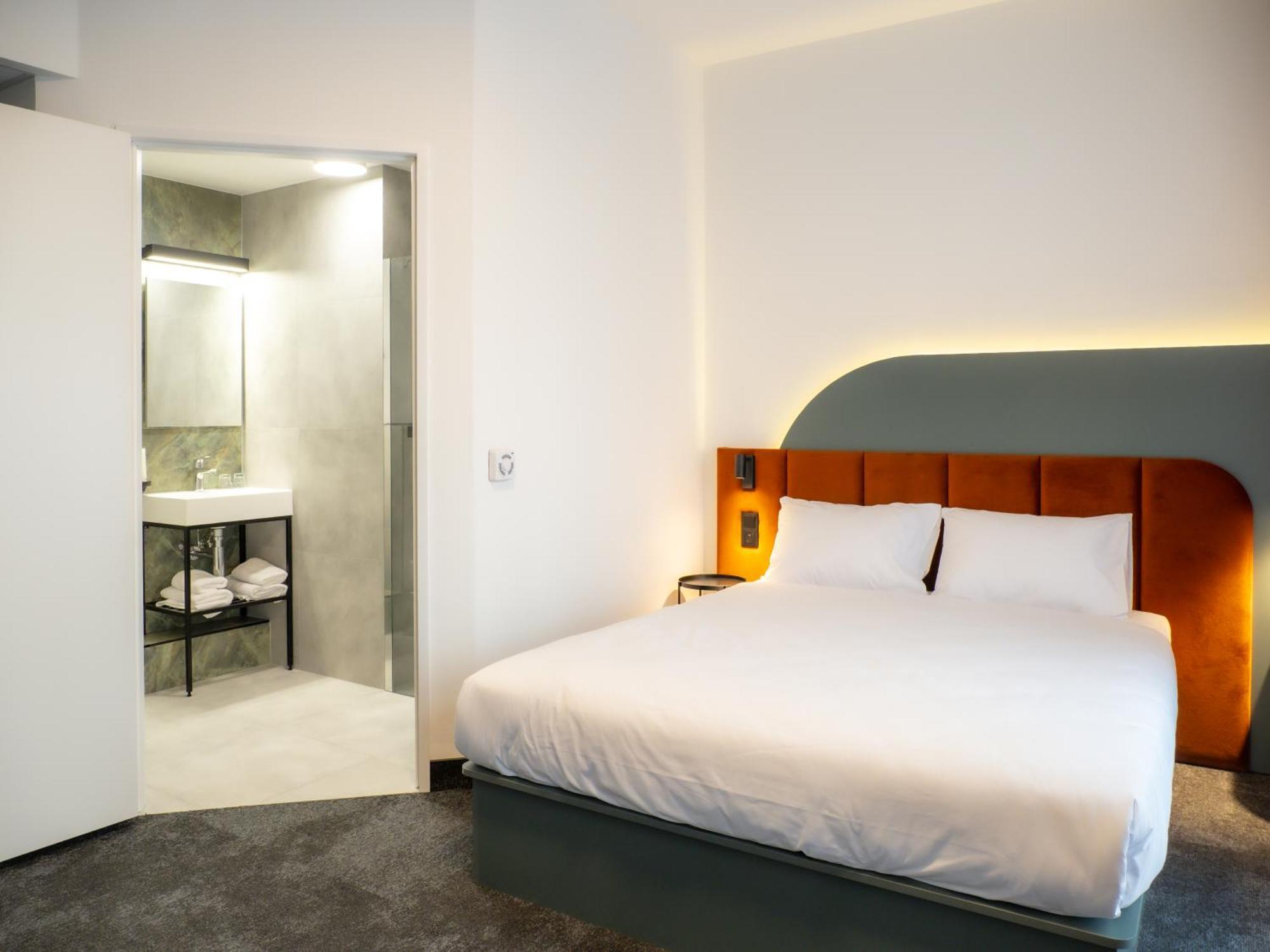 B&B Hotel Leszno 莱什诺 外观 照片
