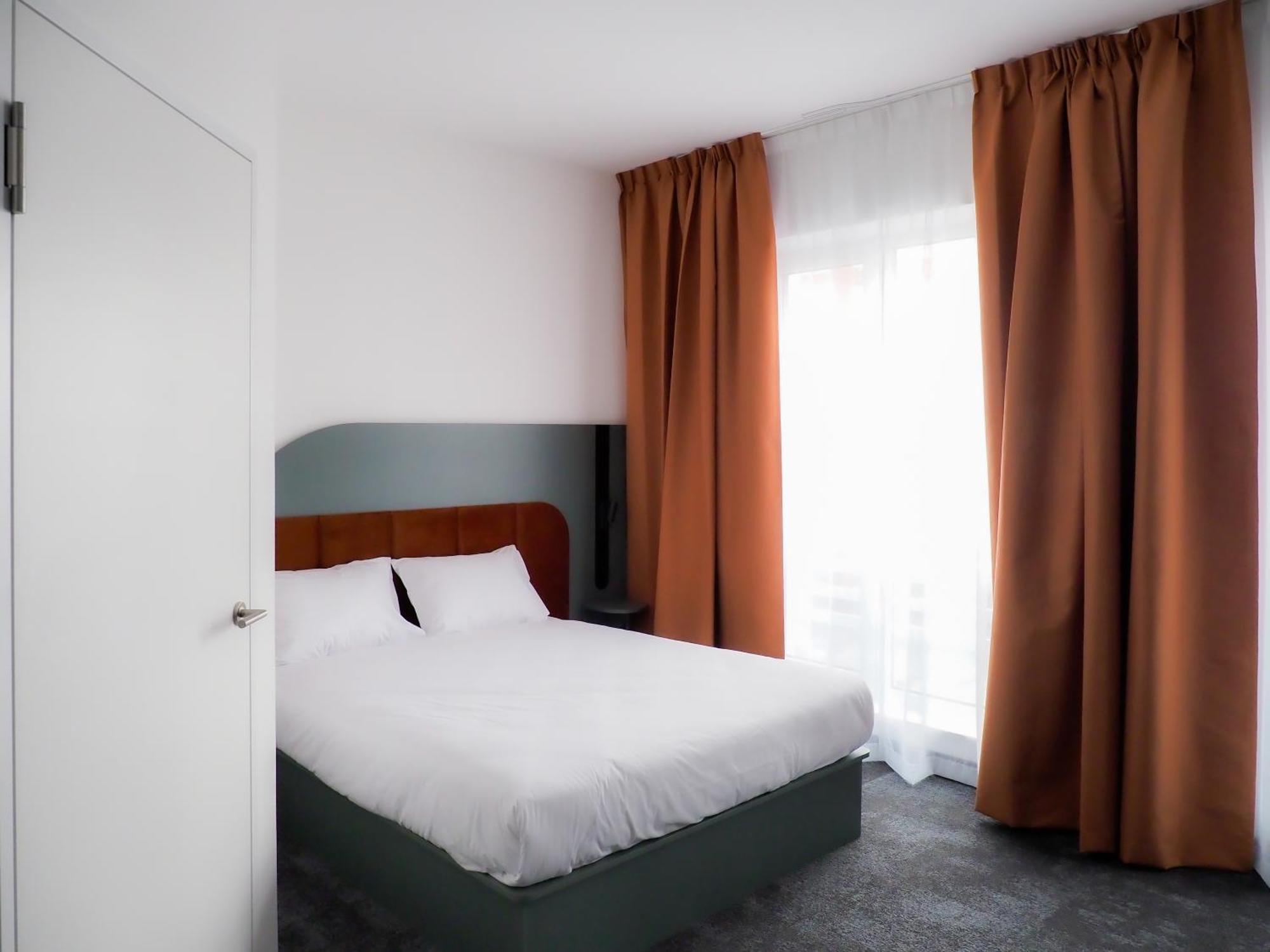 B&B Hotel Leszno 莱什诺 外观 照片